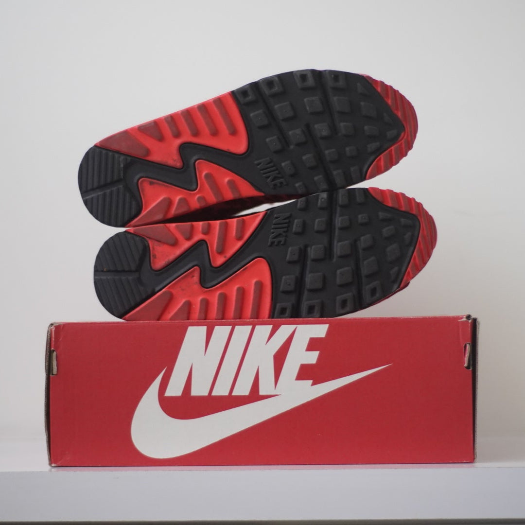 Nike Air Max 90 Infrared Velvet (7M)