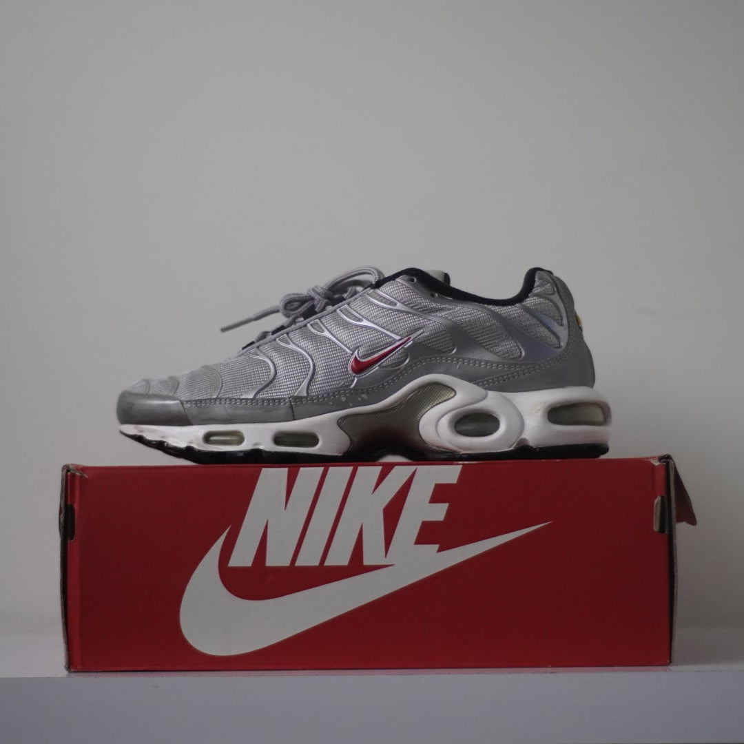 Nike Air Max Plus Silver Bullet (7.5M)