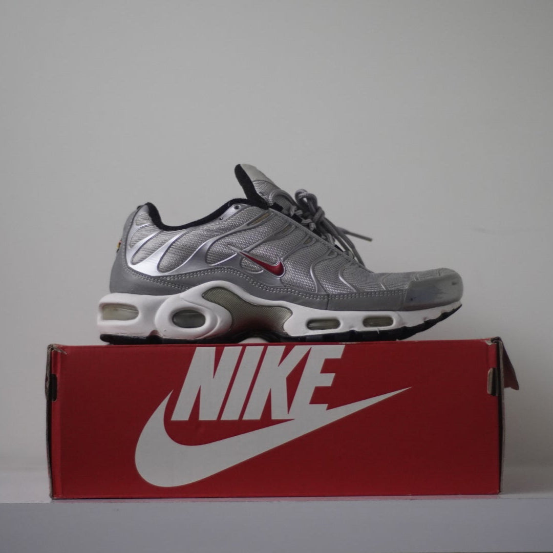 Nike Air Max Plus Silver Bullet (7.5M)