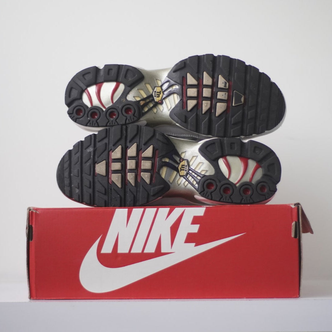 Nike Air Max Plus Silver Bullet (7.5M)