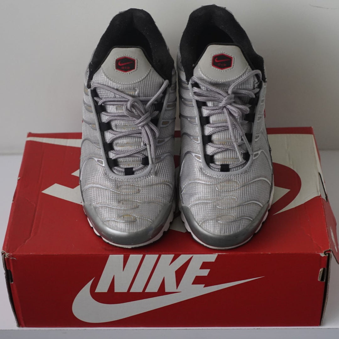 Nike Air Max Plus Silver Bullet (7.5M)