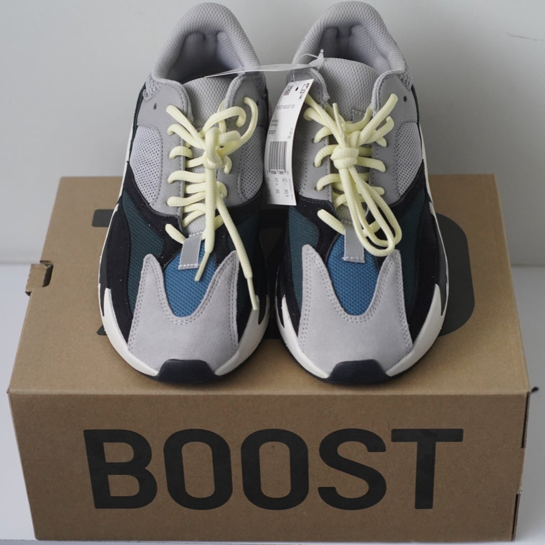 adidas Yeezy Boost 700 Wave Runner (8M)