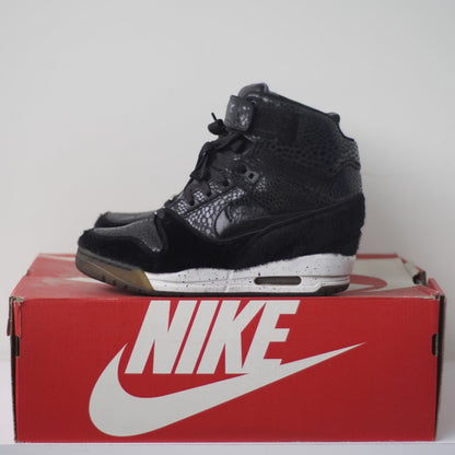 Nike Air Revolution Sky High QS 'NYFW' (9W)